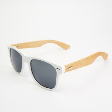 Ochelari de soare cu un design atrăgător, cu rame lucioase și brate din bambus natural - Img 2