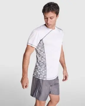 Tricou tehnic cu mânecă raglan cu panouri imprimate