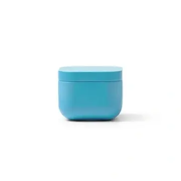 Lumânarea parfumată vine într-un recipient metalic pătrat elegant - Img 4