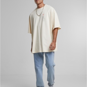 K Heart Huge Tee - Img 3