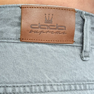 DADA Supreme Companion Loose Fit Jeans - Img 4