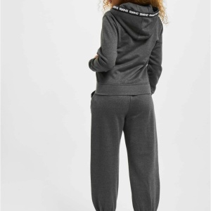 DNGRS Leila Suit - Img 2