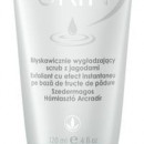 EXFOLIANT CU EFECT INSTANTANEU PE BAZA DE FRUCTE DE PADURE