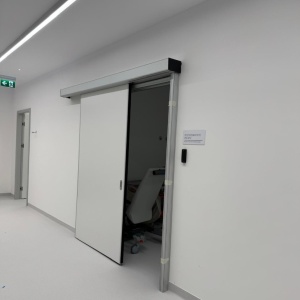 Usa medicala semi-ermetica din HPL, culisanta automata DoorMed HPLMatic STS 40, Novo®Medica - 1 canate - Img 3