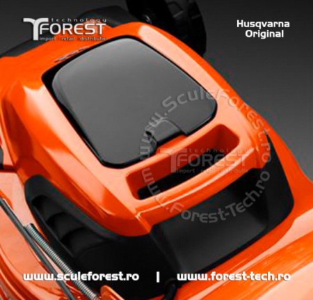 Masina de tuns gazonul cu acumulator Husqvarna LC 137i Li-Ion - 37cm cu baterie si incarcator | SculeForest.ro - Img 3
