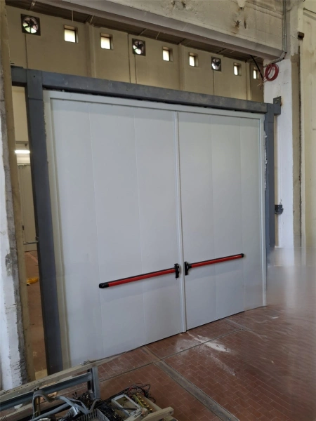 Usa metalica rezistenta la foc EI 120 de mari dimensiuni, 2 canate, ROTOR - Img 3