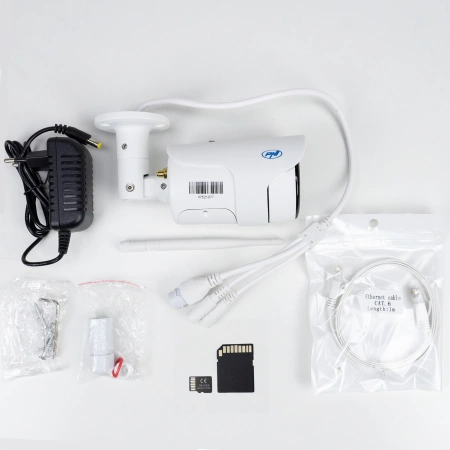 Pachet Camera supraveghere video PNI House IP52 2MP 1080P wireless cu IP + Card de memorie MicroSD P