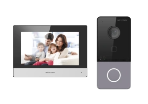 Kit videointercom IP Hikvision DS-KIS603-P(C) Flash 32 MB,memorie RAM 256MB,Indoor station: Supports live view of up to 16 IP cameras,7-inch touch screen, user friendly interface, Plug ＆ Play,Receives video call and unlocks on mobile App anywhere, any tim