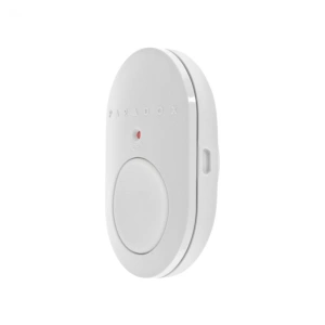 Buton de panică radio Paradox REM101; material rezistent la intemperii; funcția de panică permite trimiterea instantanee a semnalului către stația de monitorizare; funcție test baterie; indicator LED; posibilitatea purtării pe snur sau brățară; baterie CR
