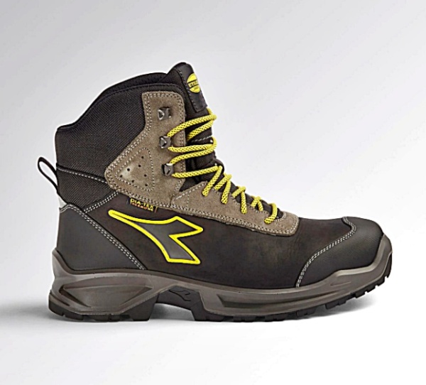 Bocanci DIADORA cu membrana Diatex rezistenti Ranger S3-S7