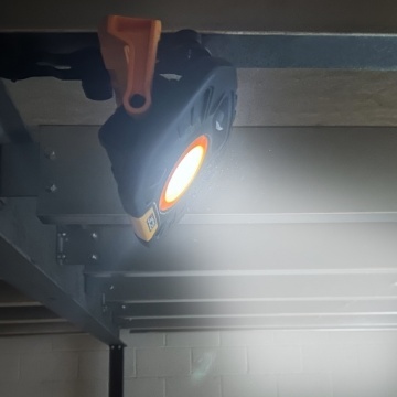 Lampă de șantier portabila hibrida JCB - Img 2