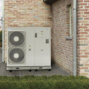 CHILLER CU RACIRE PE AER DAIKIN EWYQ011ACV3P