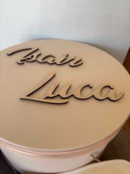 trusou-personalizat-cu-lemne