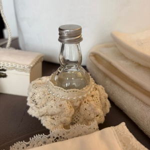 trusou-de-botez-catifea-detalii
