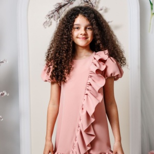 rochie-fete-roz-cu-volane