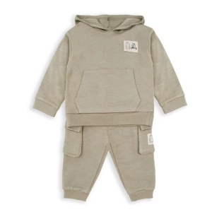 trening baieti khaki