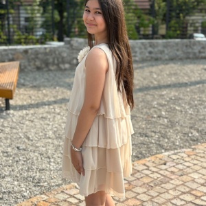 rochie-fete-cu-volane