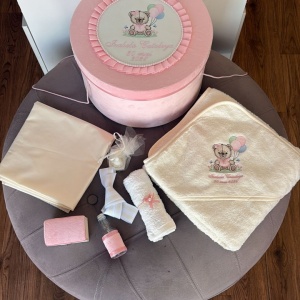 Trusou de botez Baby Bear Pink