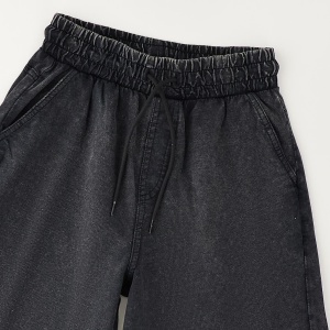 pantaloni-scurti-adolescenti-urban