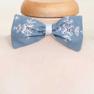 Papion baieti Snowfall
