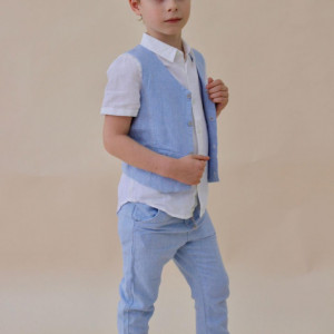 costum-baieti-albastru