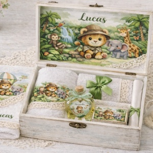 trusou botez cutie lemn jungla interior 2026