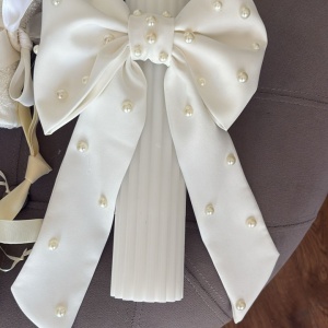 trusou-fete-cu-perle