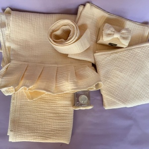 trusou-botez-din-muselina-bej