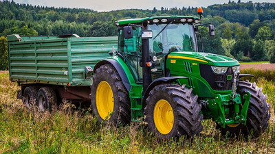 Ai voie sa conduci tractor cu categoria B? Veste buna pentru fermieri!