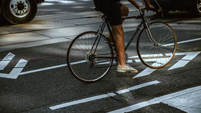 Cum inveti sa mergi pe bicicleta? Ai nevoie de doar 3 lucruri!