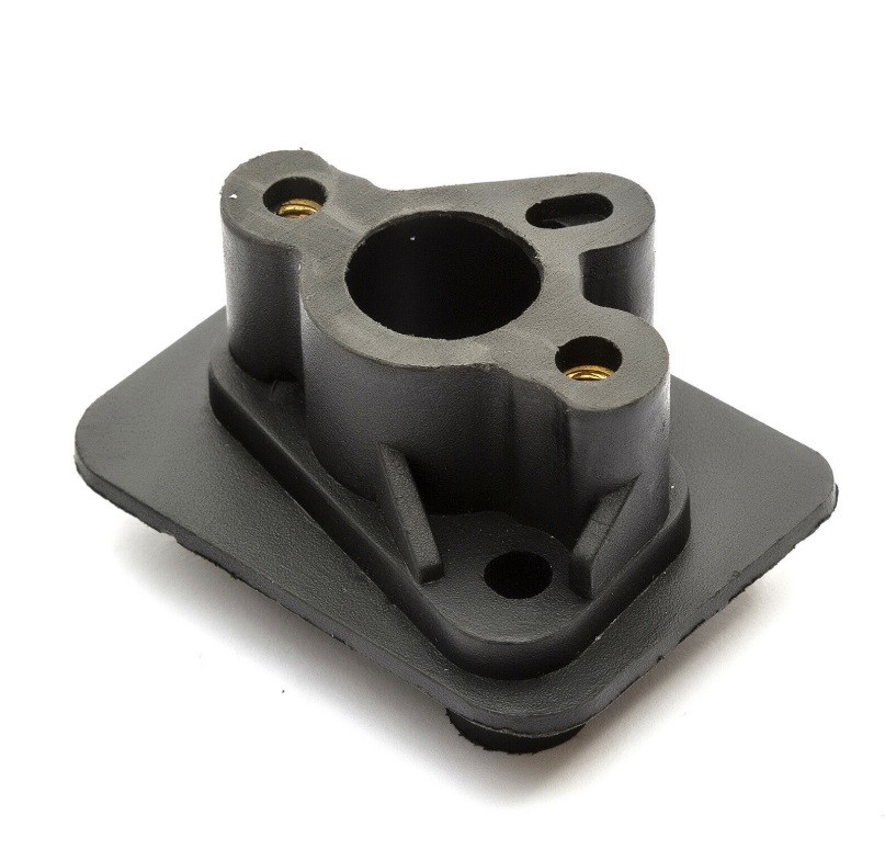 Brush cutter intake manifolds