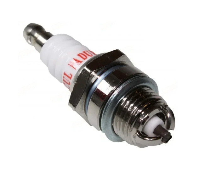 Chainsaw spark plug 3 electrodes