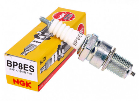 NGK BP8ES motorkerékpár / robogó gyújtógyertyák