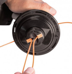 Trapano a batteria Makita T-01753A (mandrino 8 x 1,25) - Img 2