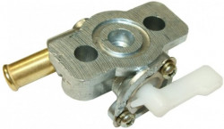 Kraftstoffhahn des Yanmar-Motors (links)