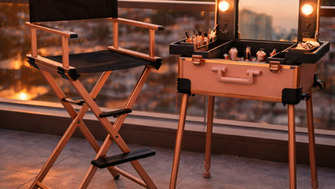💄 Ghid complet pentru make-up artiști – echipamente și produse esențiale pentru un setup profesional premium