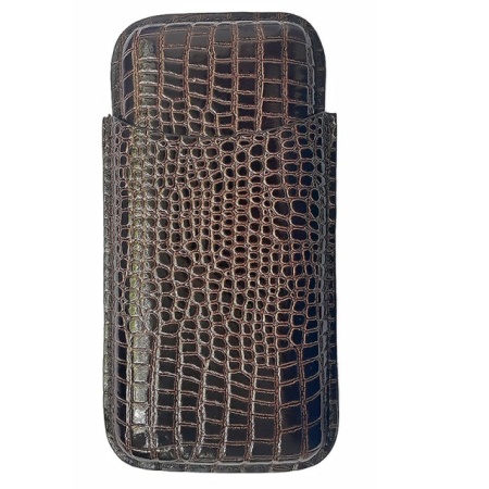 Etui pentru 3 trabucuri de culoare maro lucios, din pile naturala model crocodil.