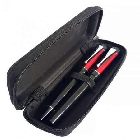 Set pix și roller Pierre Cardin bordeaux satinat și negru, prezentare in etui dur de culoare neagra