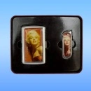 Set cadou fumători Marilyn Monroe - Tabacheră & brichetă metalică