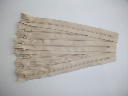 Fermoare fusta #3 - 20 cm bej cod101