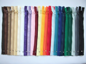 Fermoare fusta #3 - 20 cm , 200 buc - 10 buc x 20culori