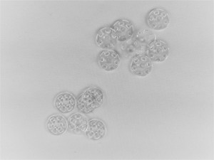 Capse imbracaminte plastic transparente 15mm - 50 perechi - Img 2