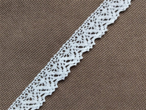 Dantela bumbac cod E, 25mm/10m, alba