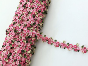 Bandă decorativă cu flori, 20 mm/13.7m, cod B - Img 1