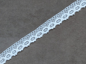 Dantela bumbac cod O, 25mm/8m, alba