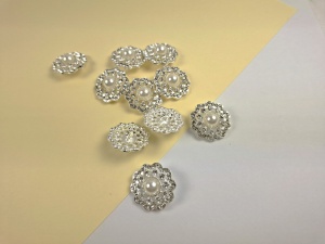 NASTURI METALICI ARGINTII CU STRASURI, 23MM, COD 2516 - Img 2