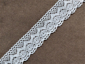Dantela bumbac cod J, 40mm/10m, alba