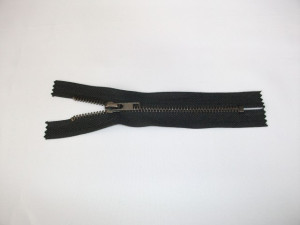 Fermoare fixe #4 metal 10 cm negre cu dinti negrii