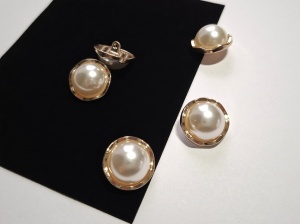 Nasturi metalicI auriu si imitatie perla, cod2529 I