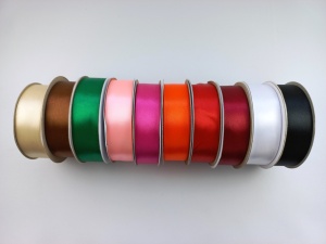 Set B - panglici satinate ambele fete 25 mm - 10buc (bej,maro,verde,roz,ciclam,portocaliu,rosu,visiniu,alb,negru)